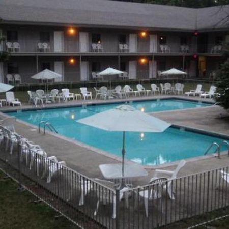 לייק ג'ורג' The Stone Gate Resort מראה חיצוני תמונה