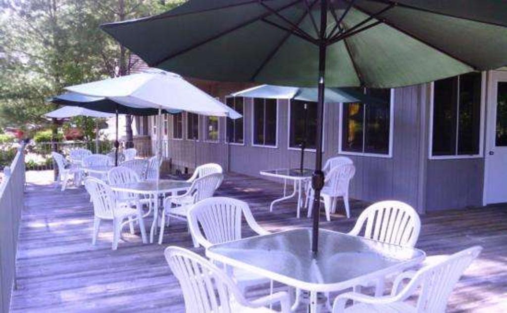 לייק ג'ורג' The Stone Gate Resort מראה חיצוני תמונה
