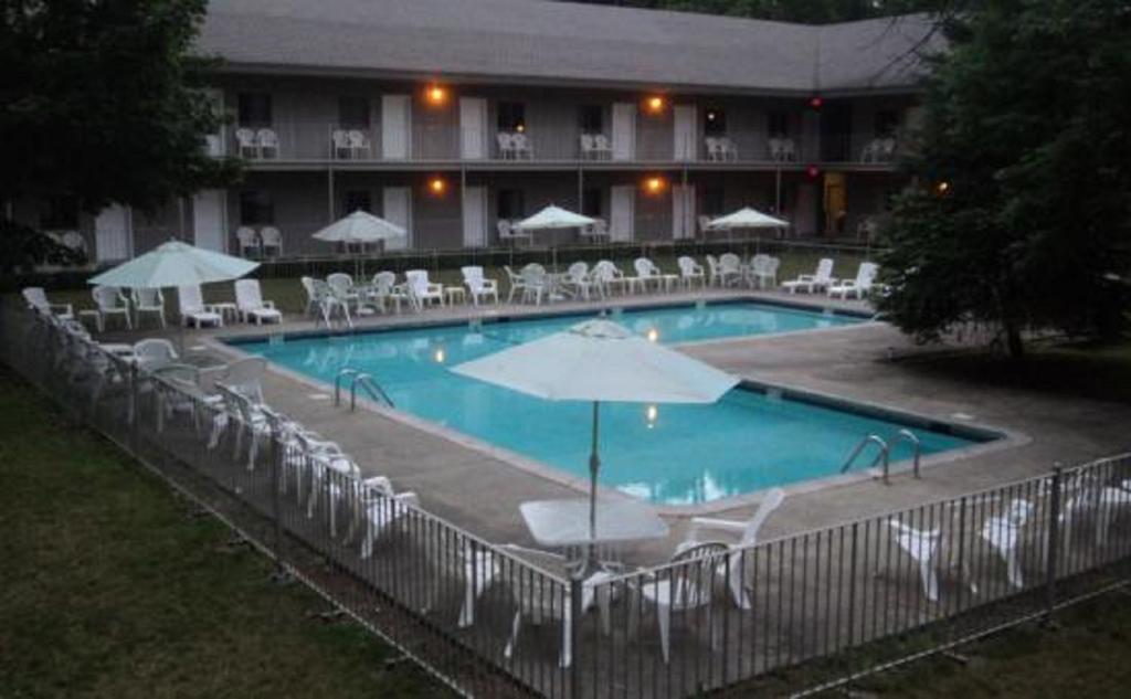 לייק ג'ורג' The Stone Gate Resort מראה חיצוני תמונה